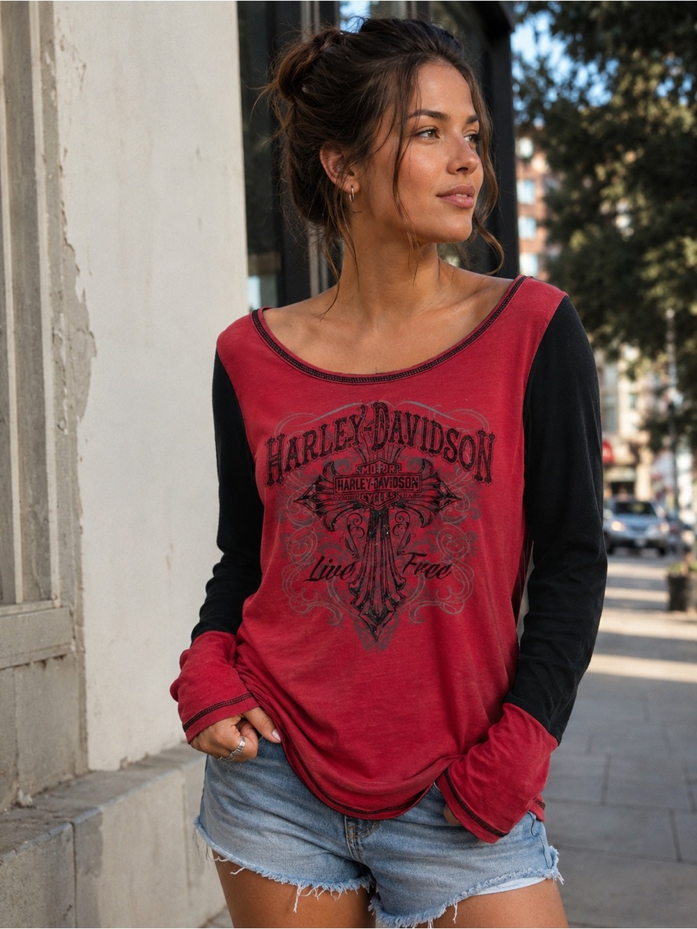 Harley-Davidson Women's Red and Black Raglan Long-Sleeve Top large